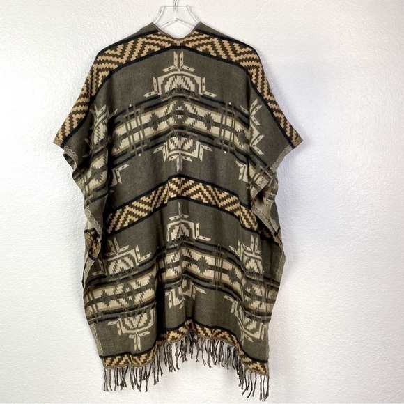 Classic Southwestern Aztec Poncho Wrap Sweater OS - Picture 5 of 8